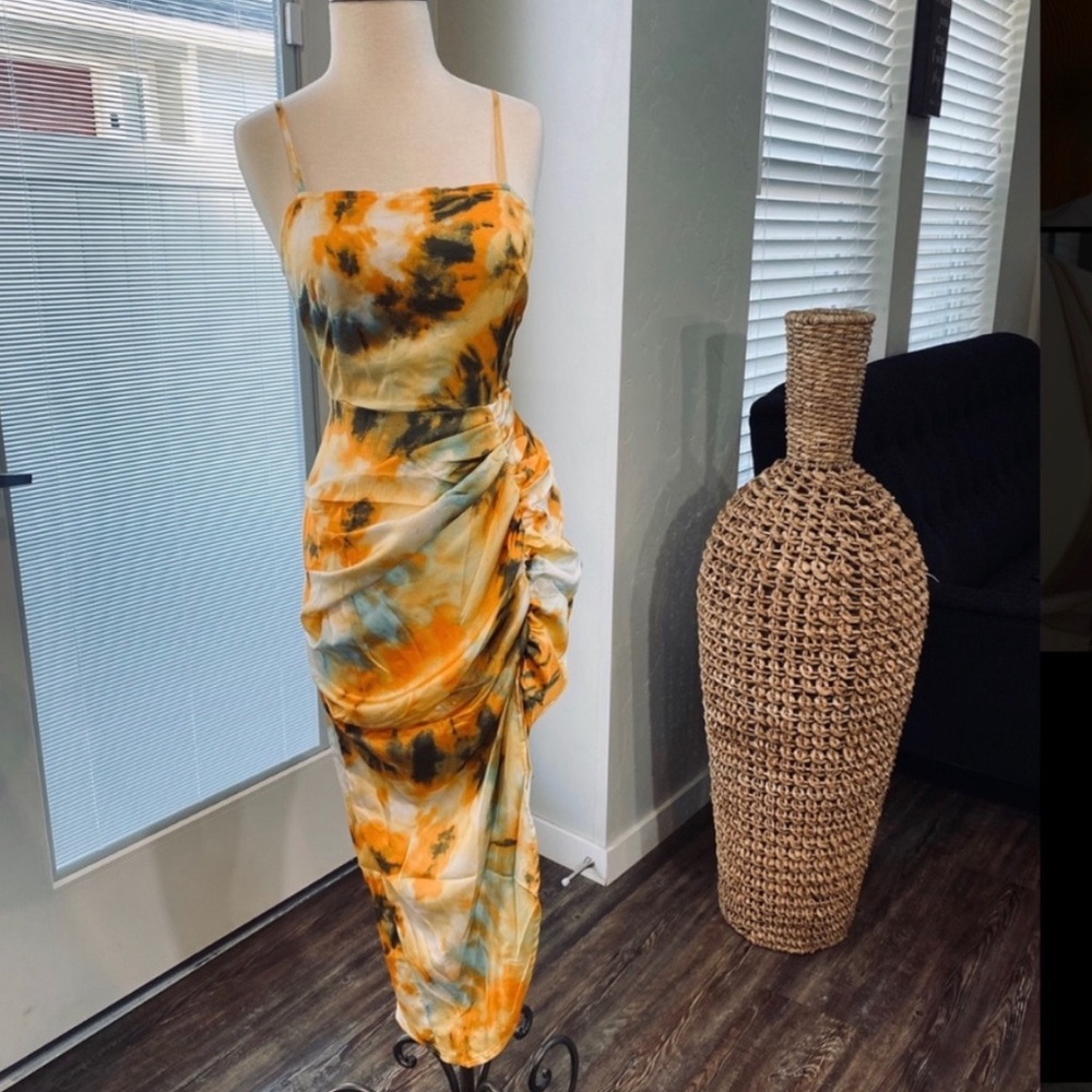Influencer favorite!!! Brand new with tags